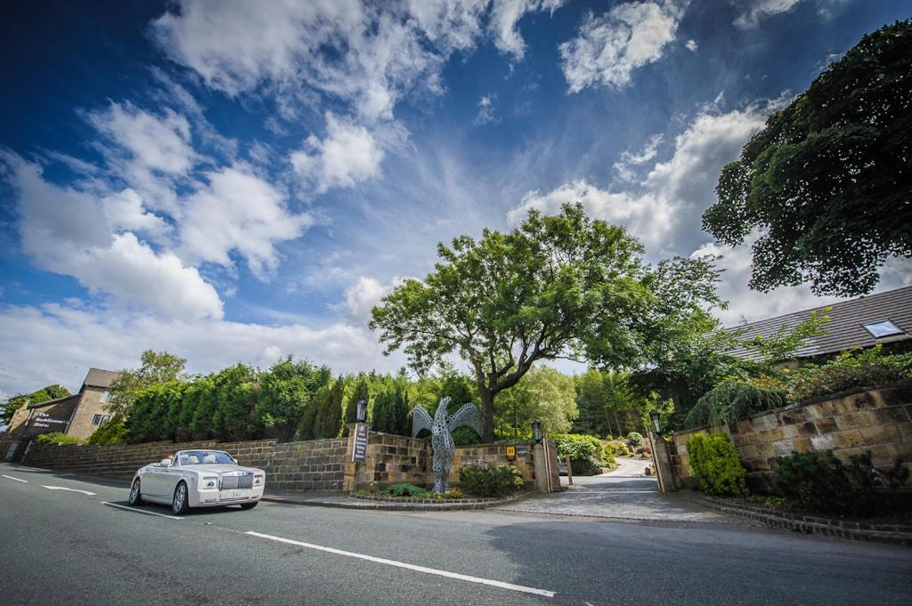 The Saddleworth Hotel Diggle Exterior foto